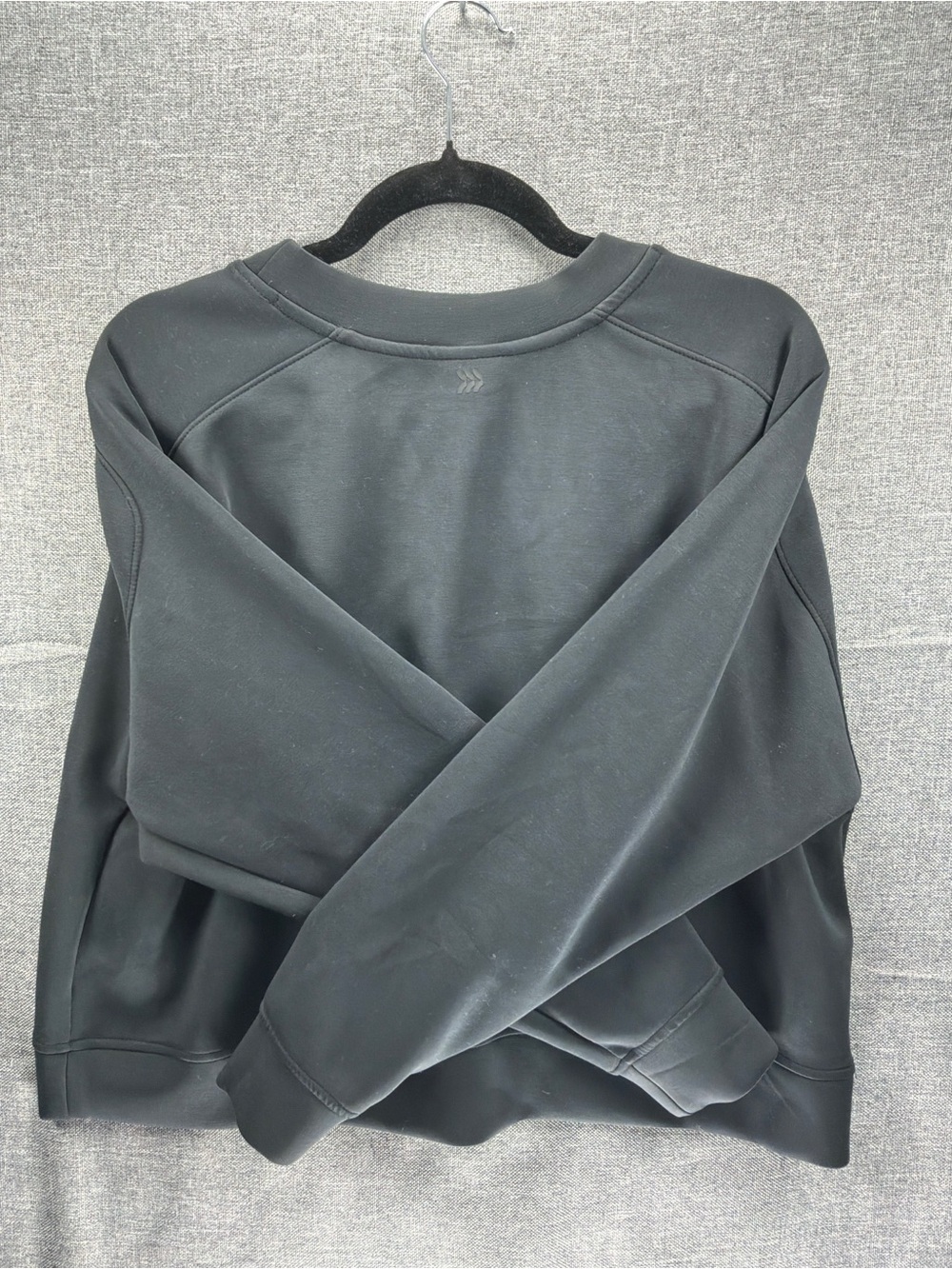 all in motion womans Black Crewneck Pullover Sweatshirt